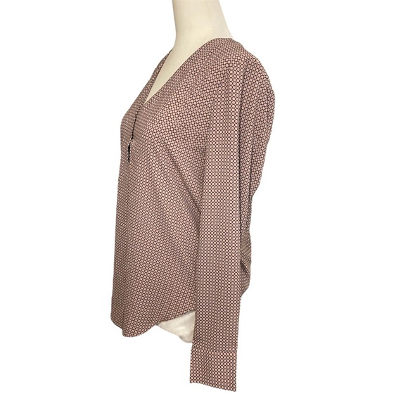 🌸9. Ann Taylor blouse - Picture 4 of 7